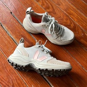 VEJA VENTURI SNEAKERS! 👟 GRAVEL & BLUSH